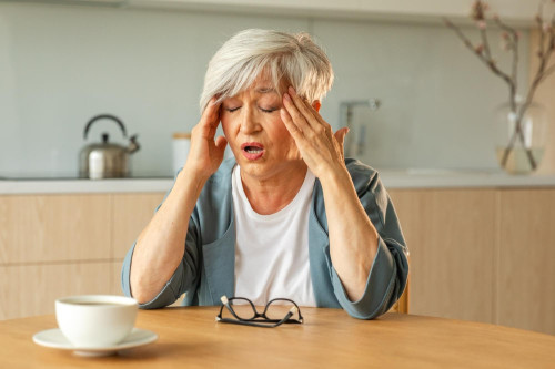 Domowe sposoby na uderzenia gorąca - sposoby na menopauzę